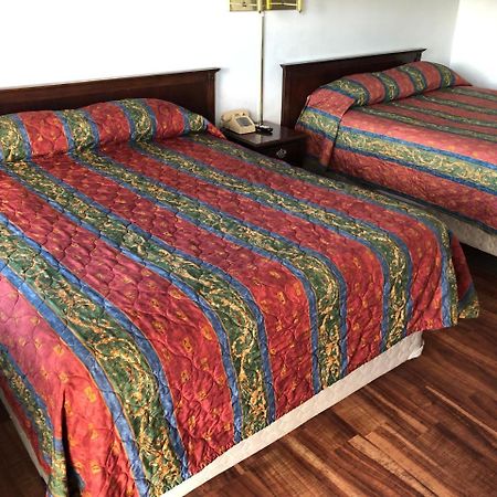 America'S Best Travel Inn Reno Esterno foto