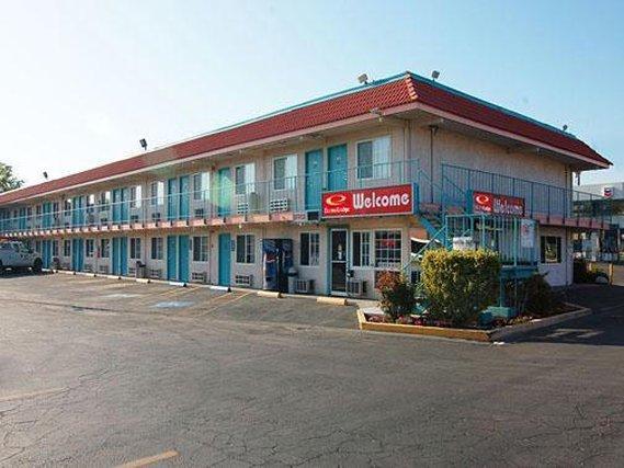 America'S Best Travel Inn Reno Esterno foto