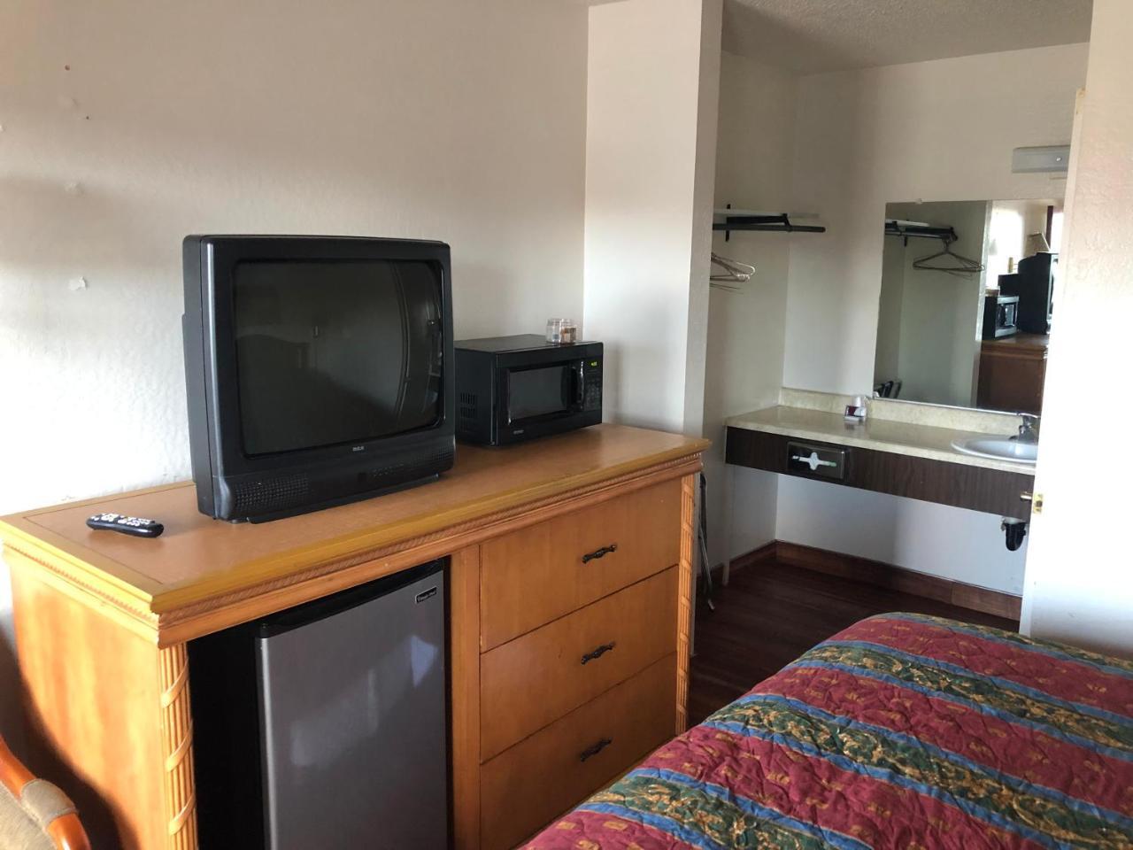America'S Best Travel Inn Reno Esterno foto